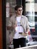 zac-efron-jamba-juice-hottie (7)_0.JPG