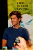 zac-efron-moa-signing-05.jpg