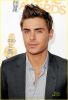 zac-efron-mtv-awards-03.jpg